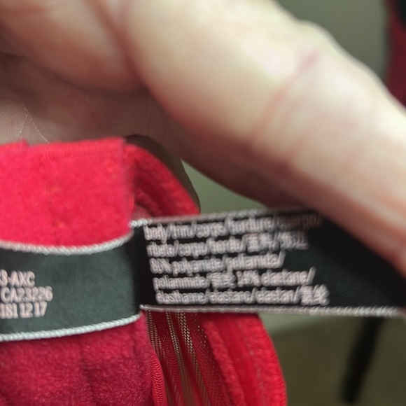 Nwot Victoria’s Secret red lace corset thigh high attachments 36 D❣️ - Picture 8 of 9